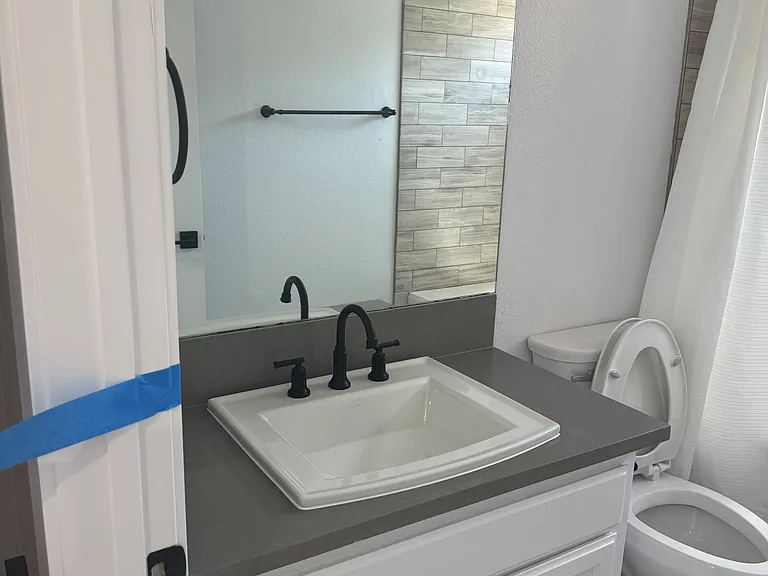 14209 Riverside Dr #102 — Photo 7