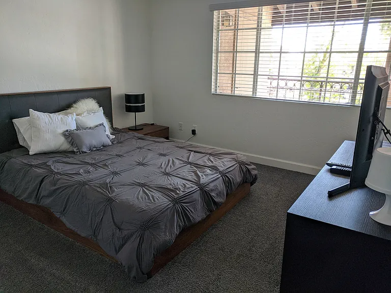 The Allison Condominiums — Photo 31