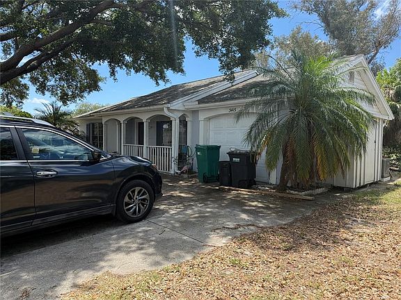 4th image of 3415 Overland Dr