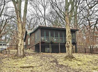 999 Breezy Bluff Dr, Galesburg, IL