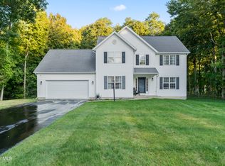 2 Kendall Place, Ballston Lake, NY 12019