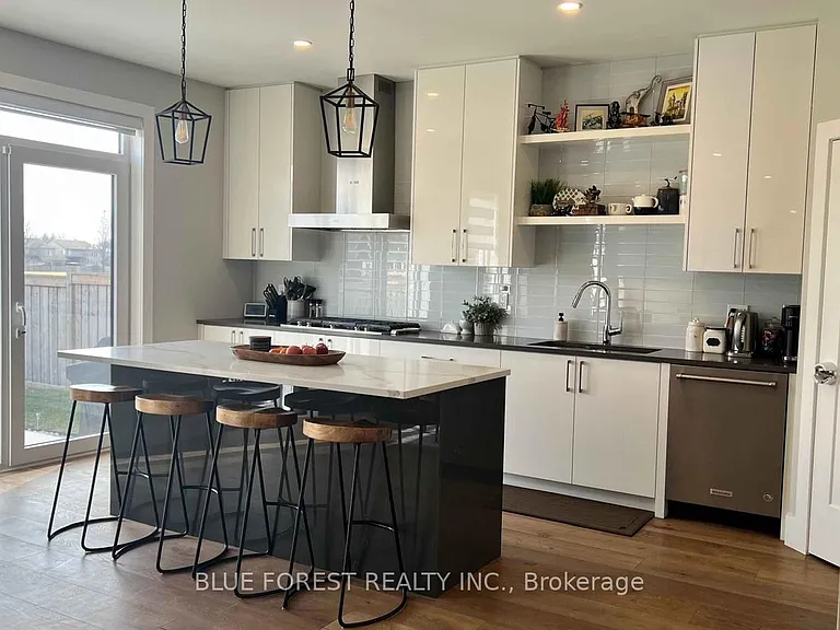 2273 Bakervilla St — Photo 10