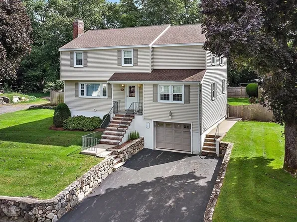 54-54 Eastern Ave #A, Woburn, MA 01801