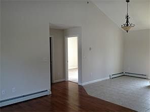 5th image of 114 Meadowbrook Drive