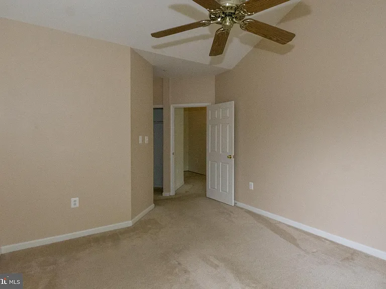 4139 Fountainside Ln — Photo 12