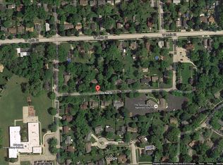 566 Ada St, Cary, IL 60013