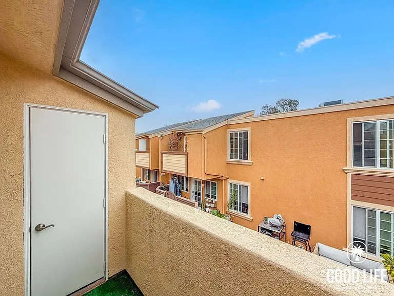 5252 Balboa Arms Dr #228 — Photo 6