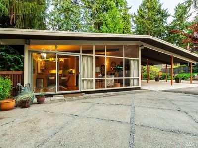 10640 Woodhaven Ln, Bellevue, WA, 98004
