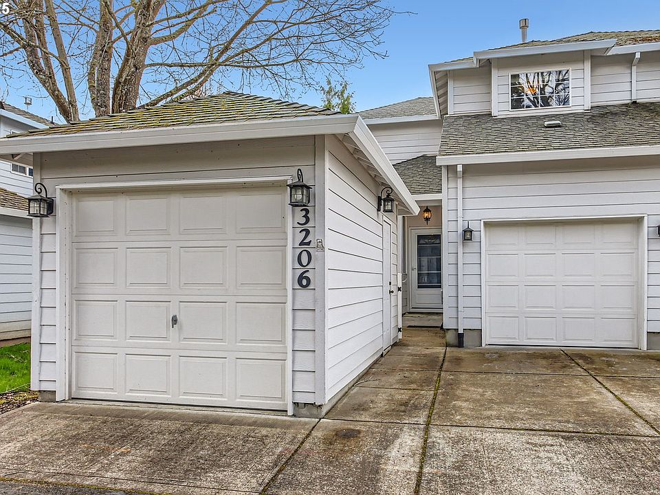 1st image of 3206 SE Blue Bird Dr