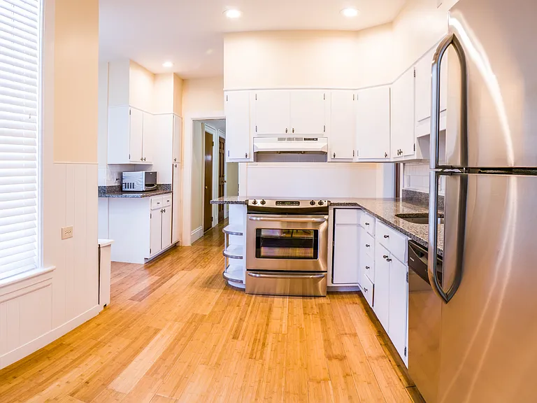 91 Elm St #1 — Photo 7