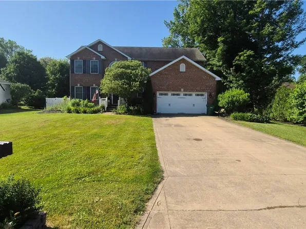 5242 Watersedge Ct, Ashtabula, OH 44004