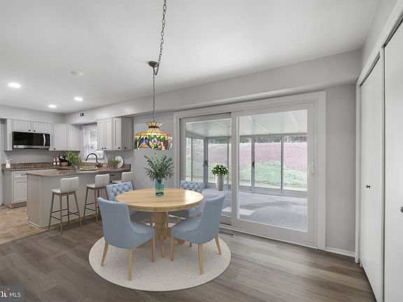 3rd image of 12909 Cherrywood Ln