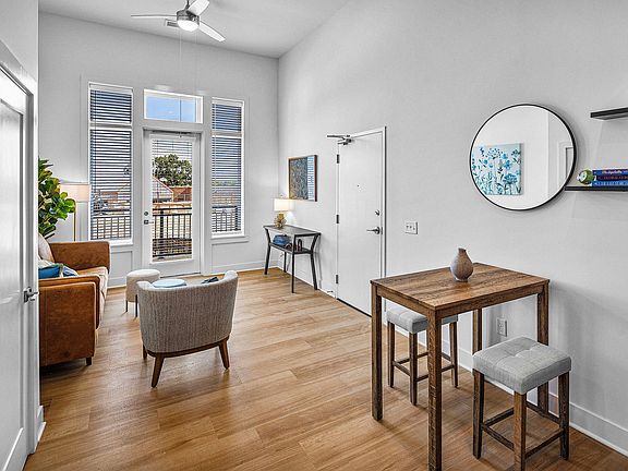 The Overlook At Beaumont Living Area