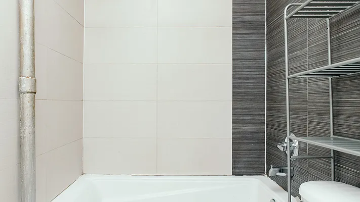 Rented by Nooklyn NYC LLC | media 12