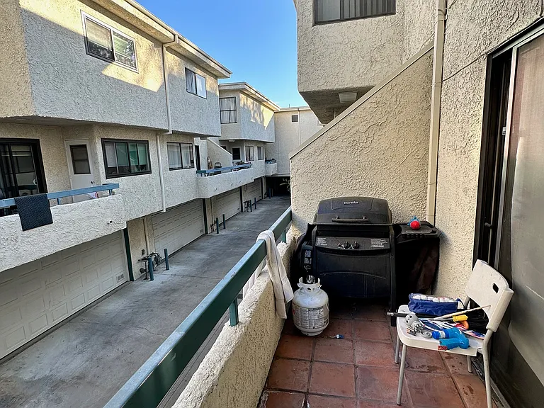 BACK BALCONY