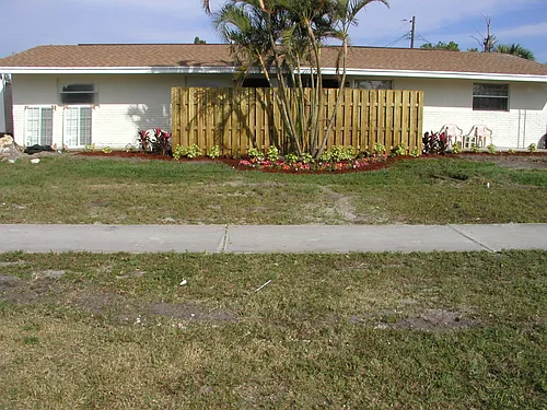 3113 NE Savannah Rd Photo 1