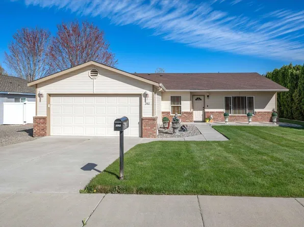 2302 W 20th Ave, Kennewick, WA 99337