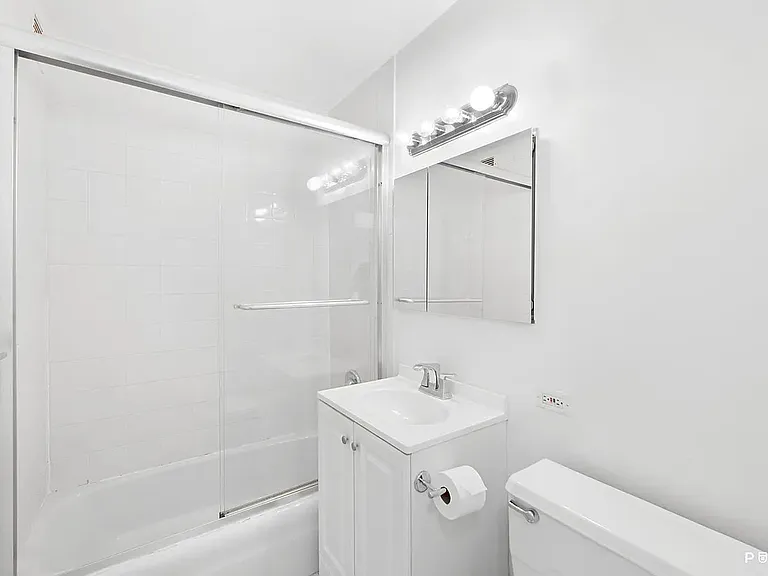 345 E 80th St #3D — Photo 8