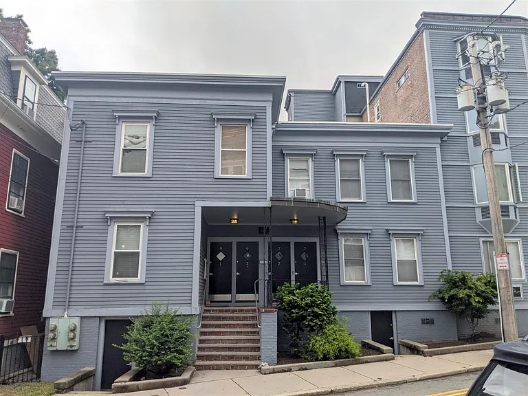 9 Banks St #2 — Photo 20