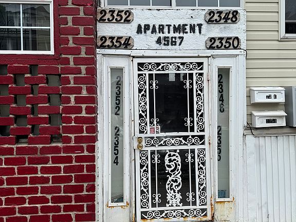 2nd image of 2354 Poland St