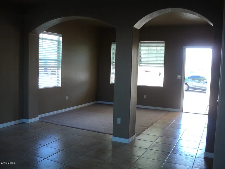 12158 W Belmont Dr — Photo 10