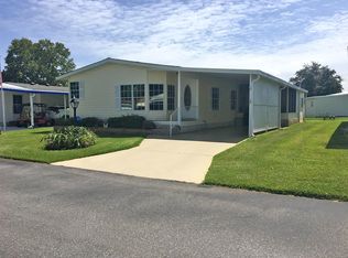 27 Sugarboat Dr #559, Leesburg, FL 34788
