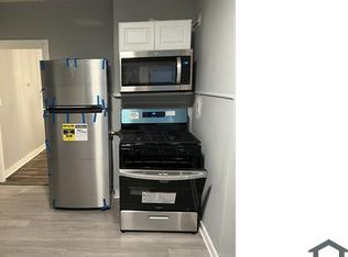 56 Crescent Pl FLOOR 2, Bridgeport, CT 06608