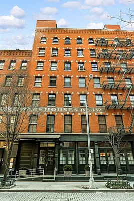 Sold by Compass | media 9