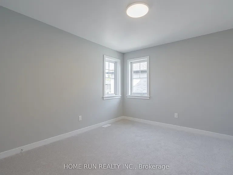 271 Ketchikan Cres — Photo 36