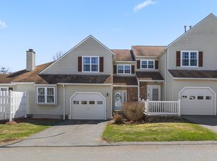 Chapman Place, Leominster, MA 01453