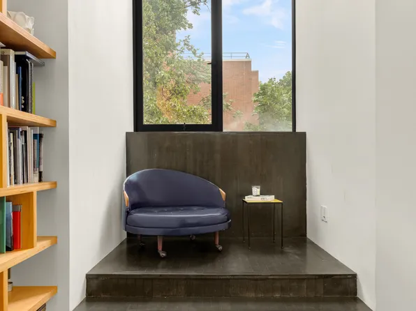 208 Vanderbilt Avenue image 9 of 14