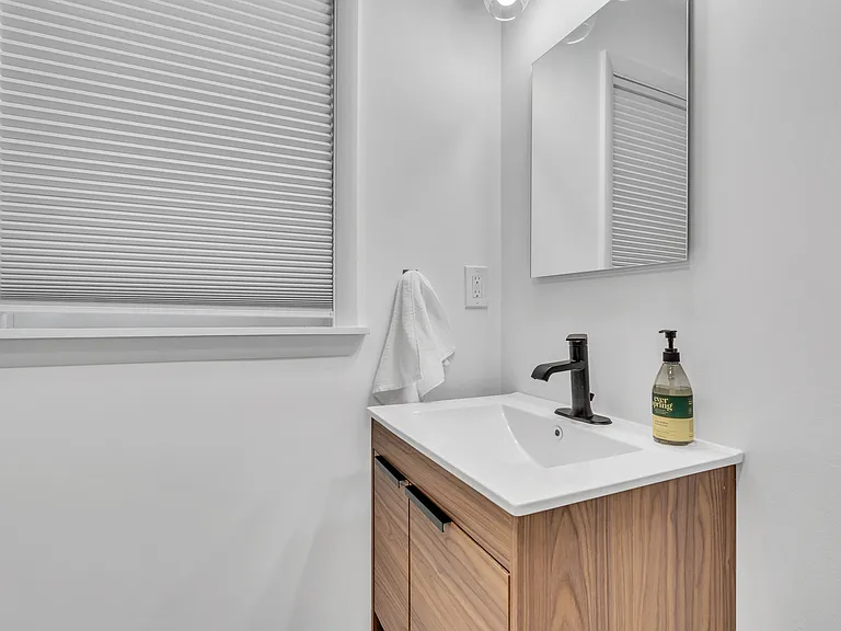 506 Brinley Ave #9 — Photo 7