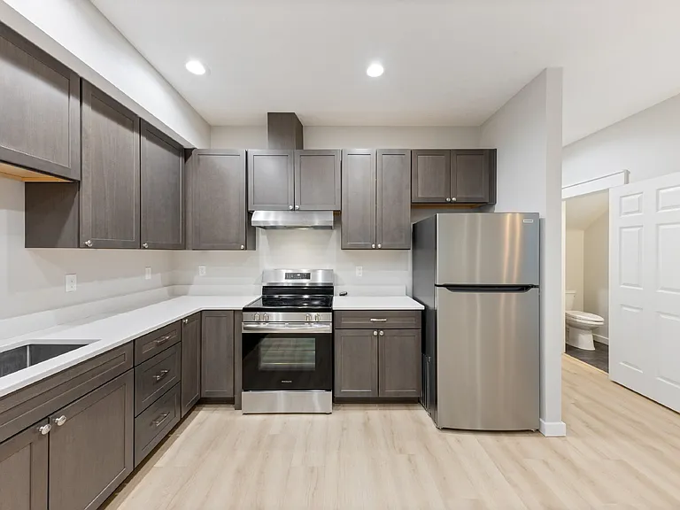 427 SE Inlet Ave — Photo 11