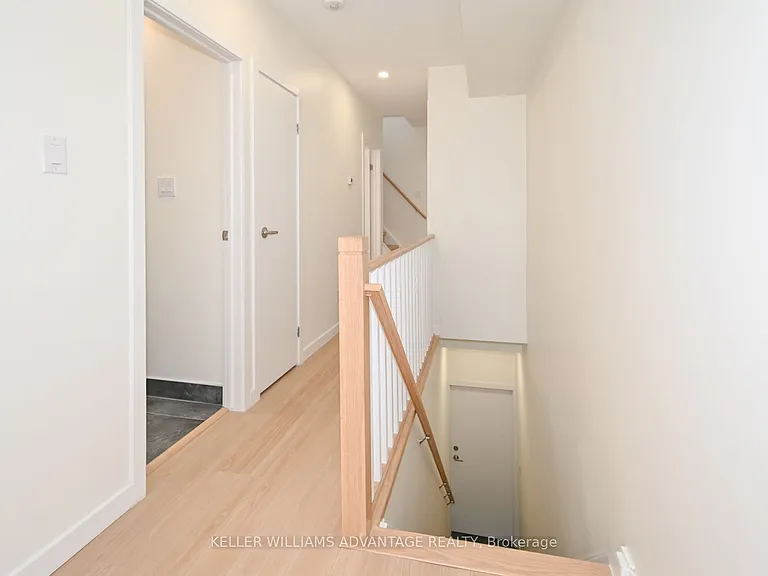 113 Woodbine Ave #UPPER — Photo 17