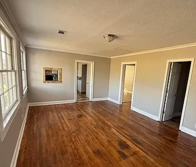 262 Perry Hill Rd — Photo 2