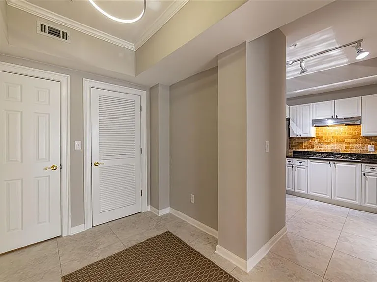 3275 Lenox Rd NE #214 — Photo 5