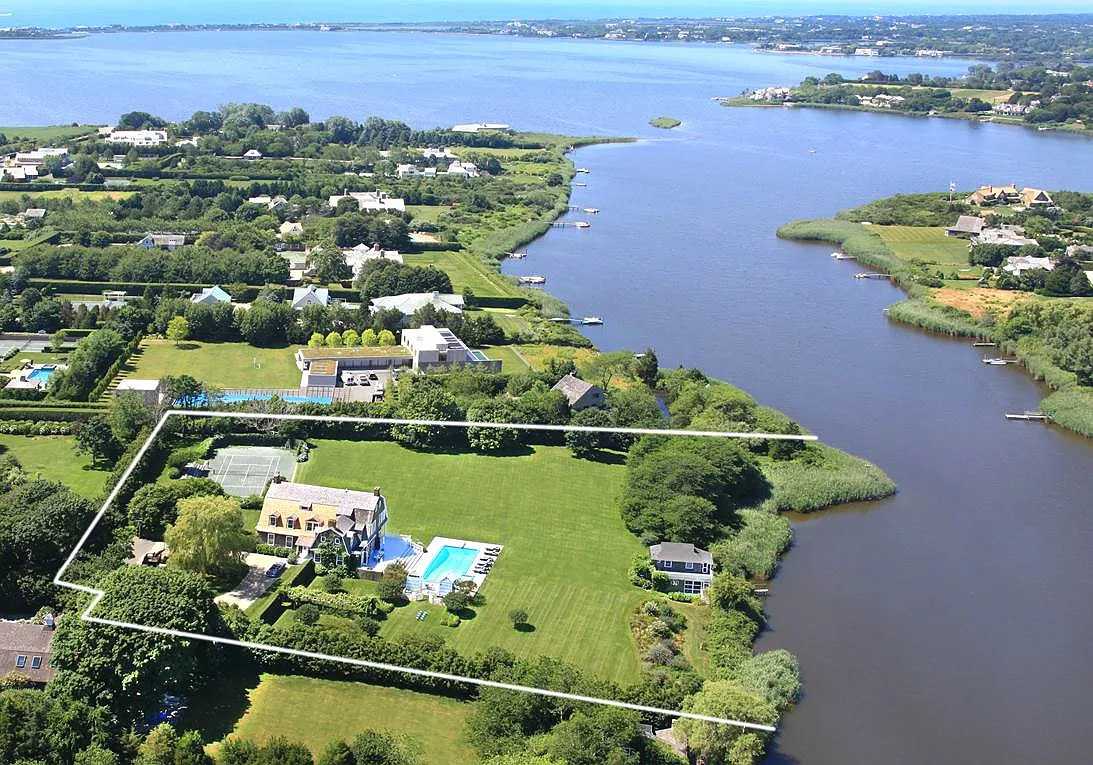 Wonderful Old World Estate in Water Mill South with Tennis — Photo 2