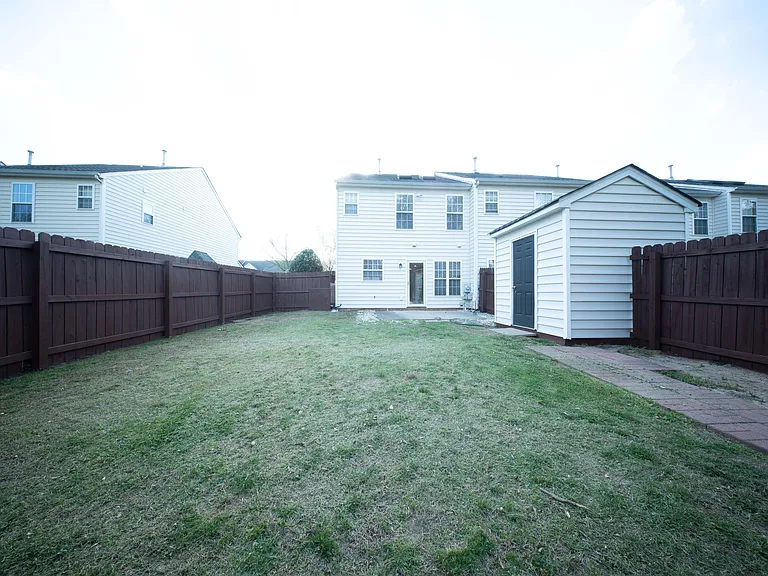 3850 Dominion Townes Cir — Photo 44