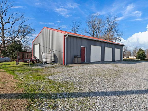 2nd image of 1433 Lecta Kino Rd