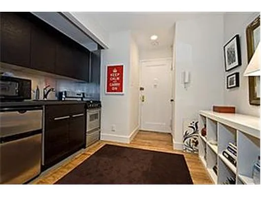 Sold by Douglas Elliman | media 17