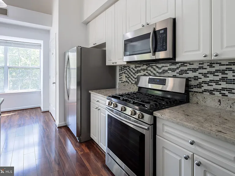5958 Founders Hill Dr #301 — Photo 9