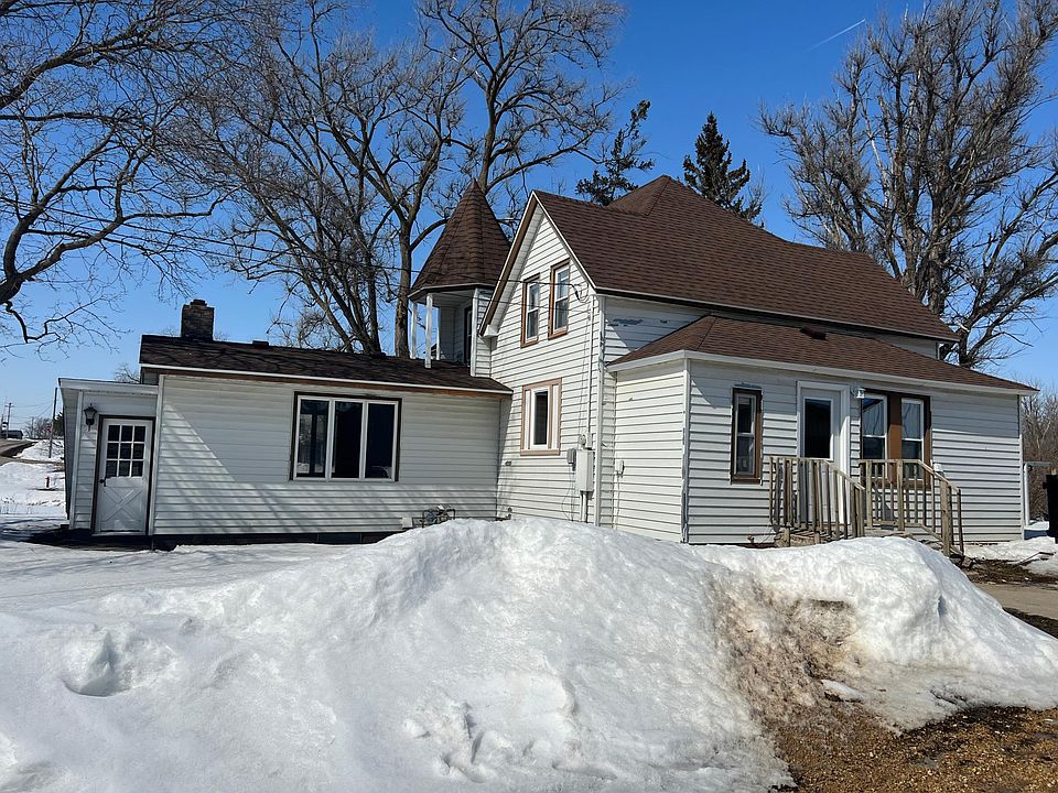 1st image of 100 Valley Ln