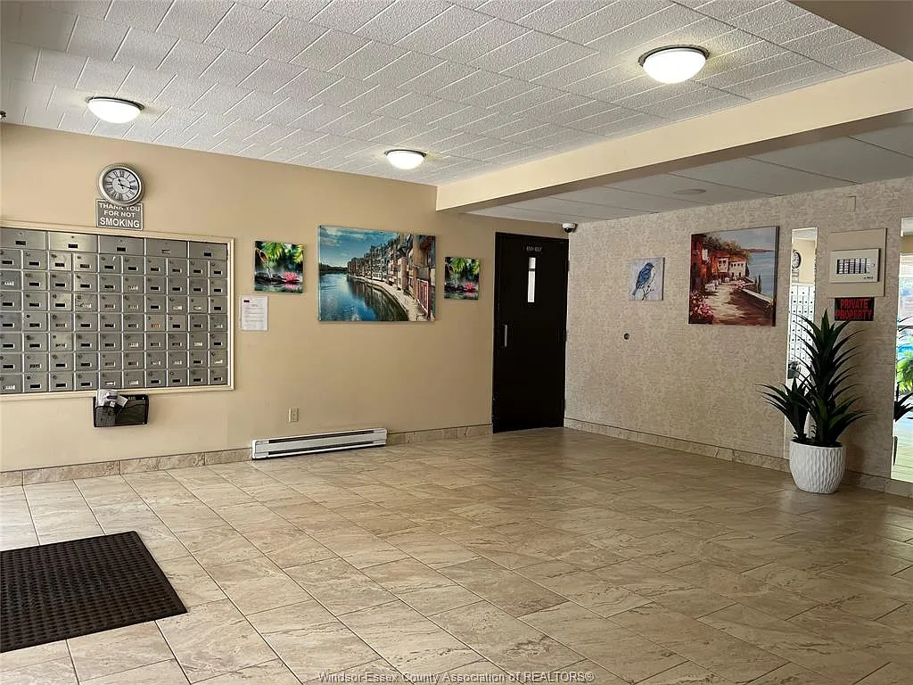 2 bed, 1.0 bath, $1,625 — Photo 4