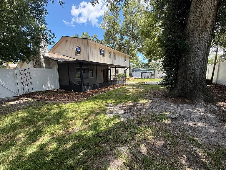 3636 Dame St — Photo 15