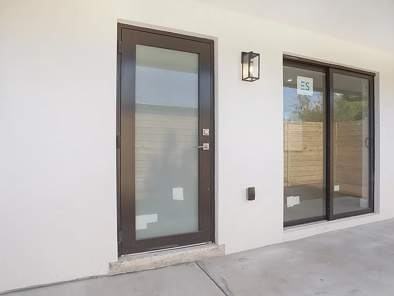 1119 W Las Olas Blvd #4 — Photo 11
