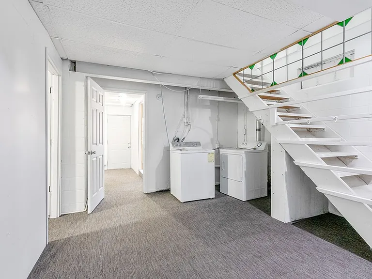 1122 Franklin St — Photo 26