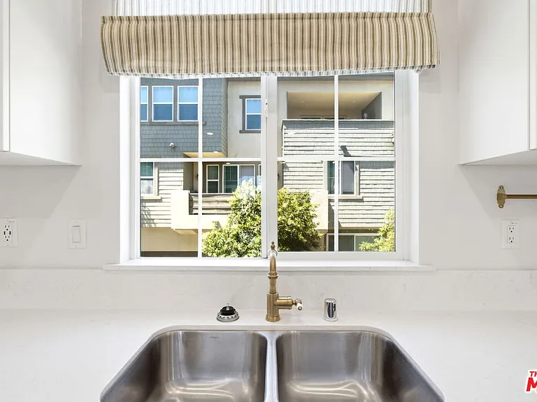 12228 Veranda Dr — Photo 22