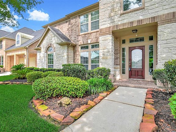 2nd image of 13723 Elm Shores Dr