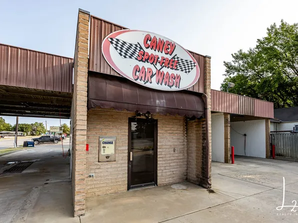 501 E 5th Ave, Caney, KS 67333