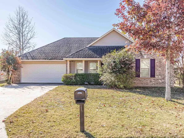 107 Hedge Hill Dr, Calhoun, LA 71225